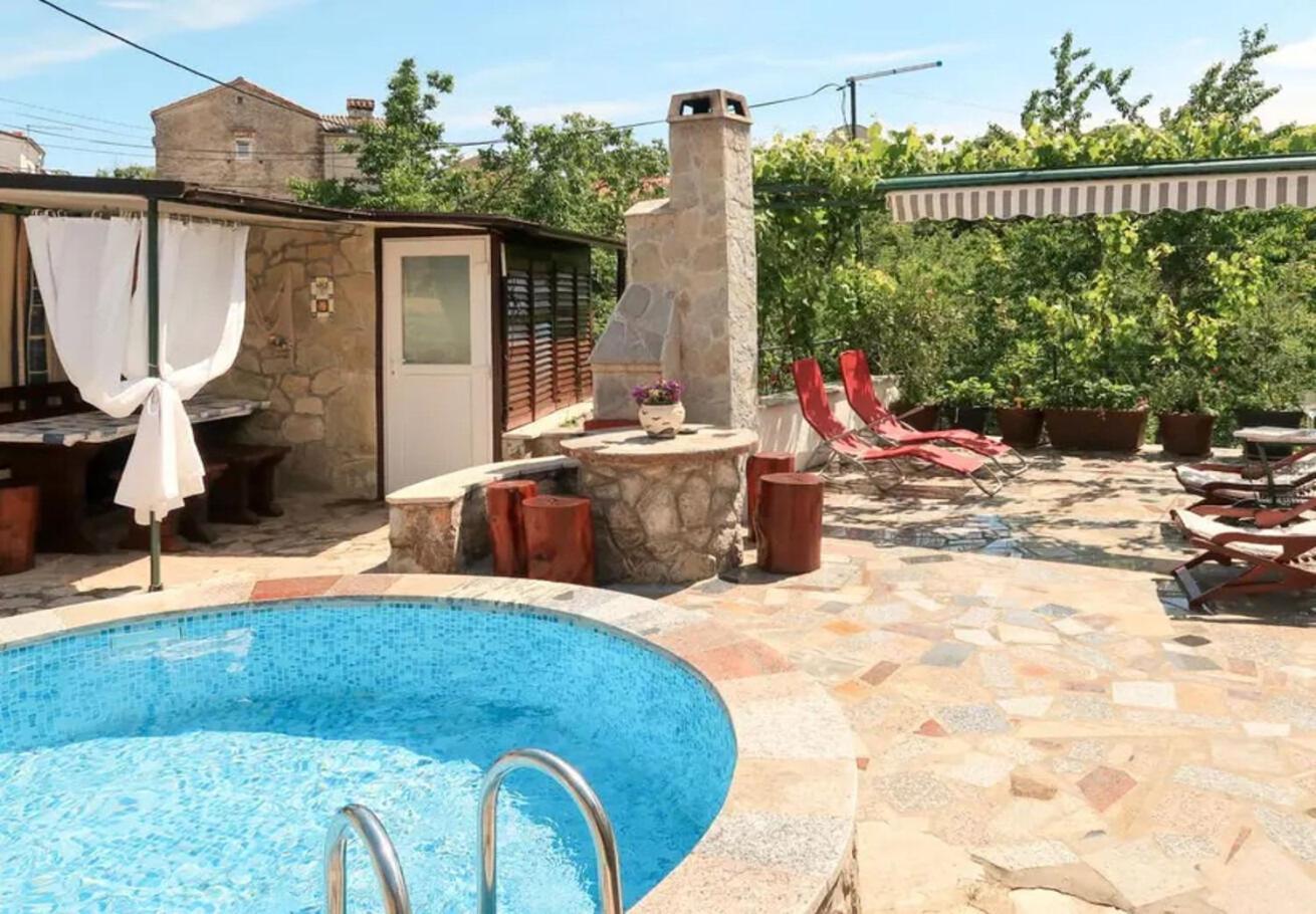 Holiday Home Ana- With Pool Kornic Luaran gambar